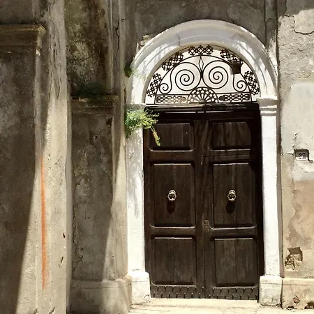 Ubytování v soukromí Borgo Petelia, Palazzo Capozza Doppia